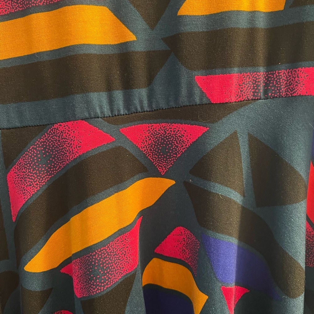 LuLaRoe 2XL dress with Geometric Design in Green, Orange, Pink, Blue, Black, Red - Picture 3 of 4